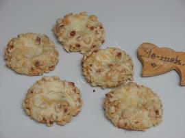 Çikolata Dolgulu Fındıklı Kurabiye