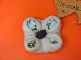 Peynirli Yonca Poğaça