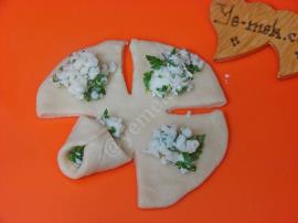 Peynirli Yonca Poğaça