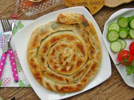 Tavada Ispanaklı Kol Böreği