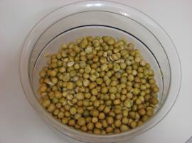 Yoğurtlu Bezelye Salatası