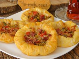 Hazır Yufkadan Kuş Yuvası Böreği