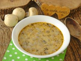 Yoğurtlu Mantar Çorbası