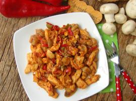 Acılı Mantarlı Tavuk Sote