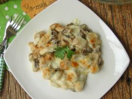 Fırında Beşamel Soslu Tavuk Yemeği