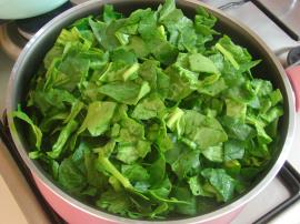 Fırında Yumurtalı Ispanak Yemeği