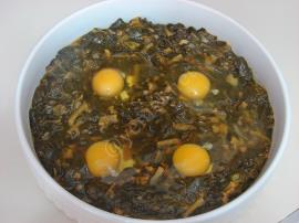 Fırında Yumurtalı Ispanak Yemeği