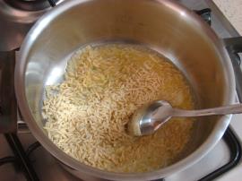 İki Renkli Arpa Şehriye Pilavı