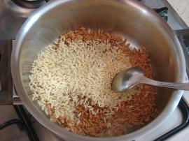 İki Renkli Arpa Şehriye Pilavı