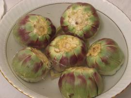 Yapraklı Taze Enginar Dolması