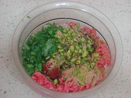 Yufkalı Şiş Köfte