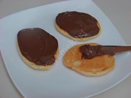 Çikolatalı Kaşık Dökmesi