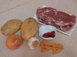 Fırında Salçalı Et Yemeği