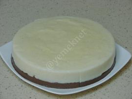 İki Renkli İrmik Tatlısı