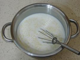 İki Renkli İrmik Tatlısı