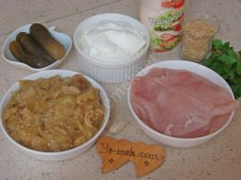 Köz Patlıcanlı Tavuk Salatası