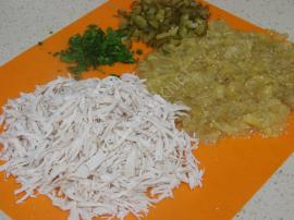 Köz Patlıcanlı Tavuk Salatası