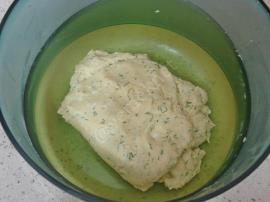 Peynirli Dereotlu Mısır Ekmeği