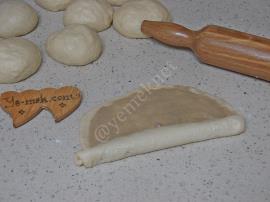 Tahinli Rulo Çörek