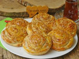 Tahinli Rulo Çörek