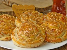 Tahinli Rulo Çörek