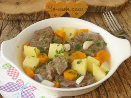 Tencerede Sebzeli Et Haşlama