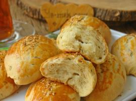 Peynirli Dereotlu Pastane Poğaçası