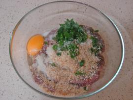 Tencerede Köfteli Patates Yemeği