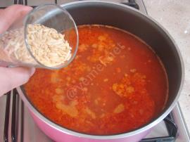 Arpa Şehriyeli Kırmızı Mercimek Çorbası
