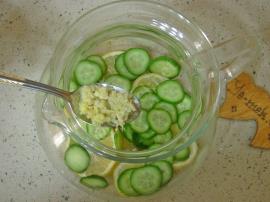 Göbek Yağlarını Eriten Salatalık Çayı