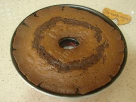 İçi muhallebili Kek