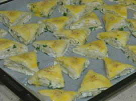 Peynirli Çıtır Üçgen Börek