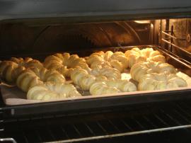 Şeritli Çiçek Poğaça