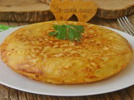 Tavada Makarna Böreği