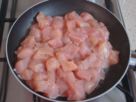 Fırında Etimekli Beşamel Soslu Tavuk