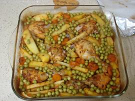 Fırında Sebzeli Tavuk Yemeği