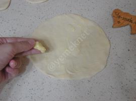 Patatesli Katmer Poğaça