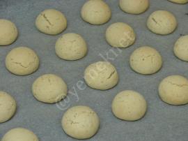 Bayatlamayan Tarçınlı Cevizli Kurabiye