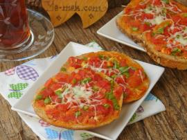 Fırında Kahvaltılık Ekmek Dilimleri