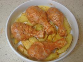 Fırında Patatesli Tavuk But Yemeği