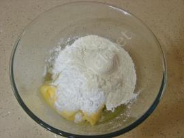 İki Renkli Çiçek Kurabiye