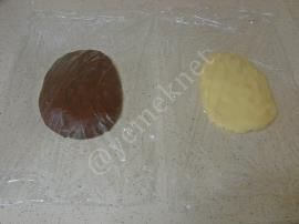 İki Renkli Çiçek Kurabiye