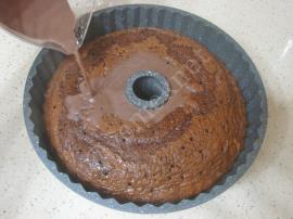 Kek Kalıbında Islak Kek