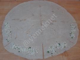 Tavada Peynirli Gül Böreği