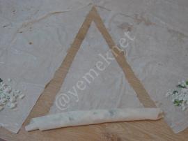 Tavada Peynirli Gül Böreği