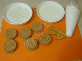 Yulaflı Bisküvili Pasta