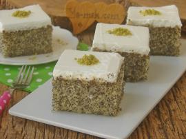 Haşhaşlı İrmik Tatlısı