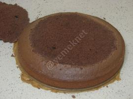 Kolay Çikolatalı Pasta