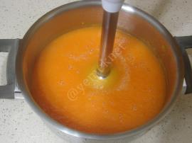 Üç Renkli İrmik Tatlısı