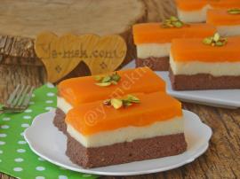 Üç Renkli İrmik Tatlısı